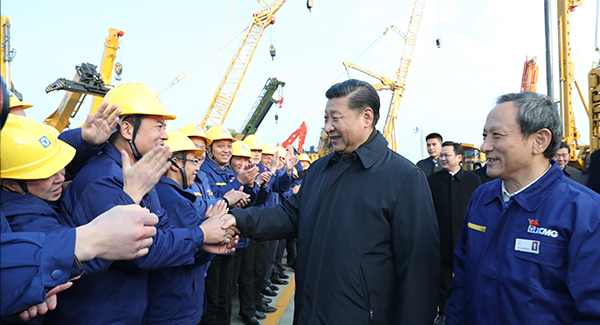 中共中央總書記、國(guó)家主席、中央軍委主席習(xí)近平親臨徐工集團(tuán)考察調(diào)研
