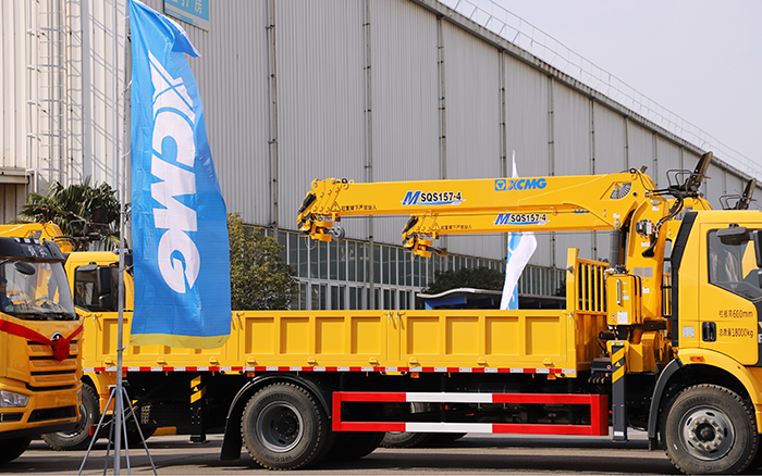 助力城市建設(shè)新征程！徐工隨車起重機(jī)M SQS157-4批量發(fā)車 
